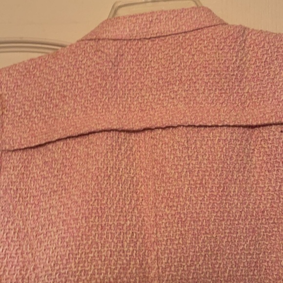 Pink vest. - Picture 3 of 6